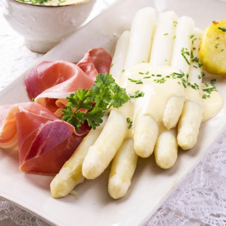 Asperges aux 3 jambons