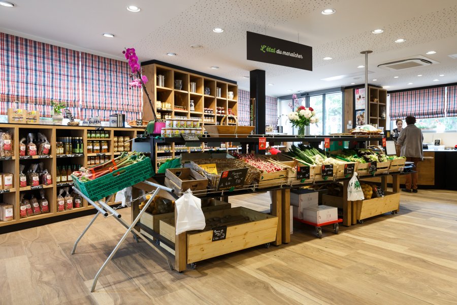 Fruits et légumes locaux sur l'étale